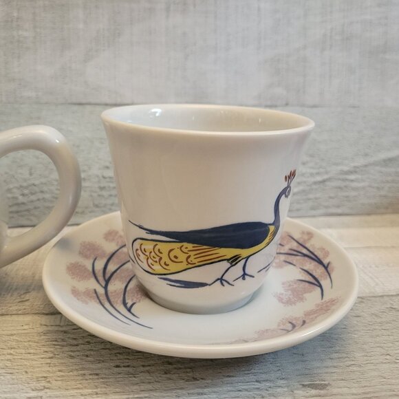 Williamsburg Chowning's Tavern  Peacock Tea Set With Teapot Two Cups & Saucers - Picture 3 of 16